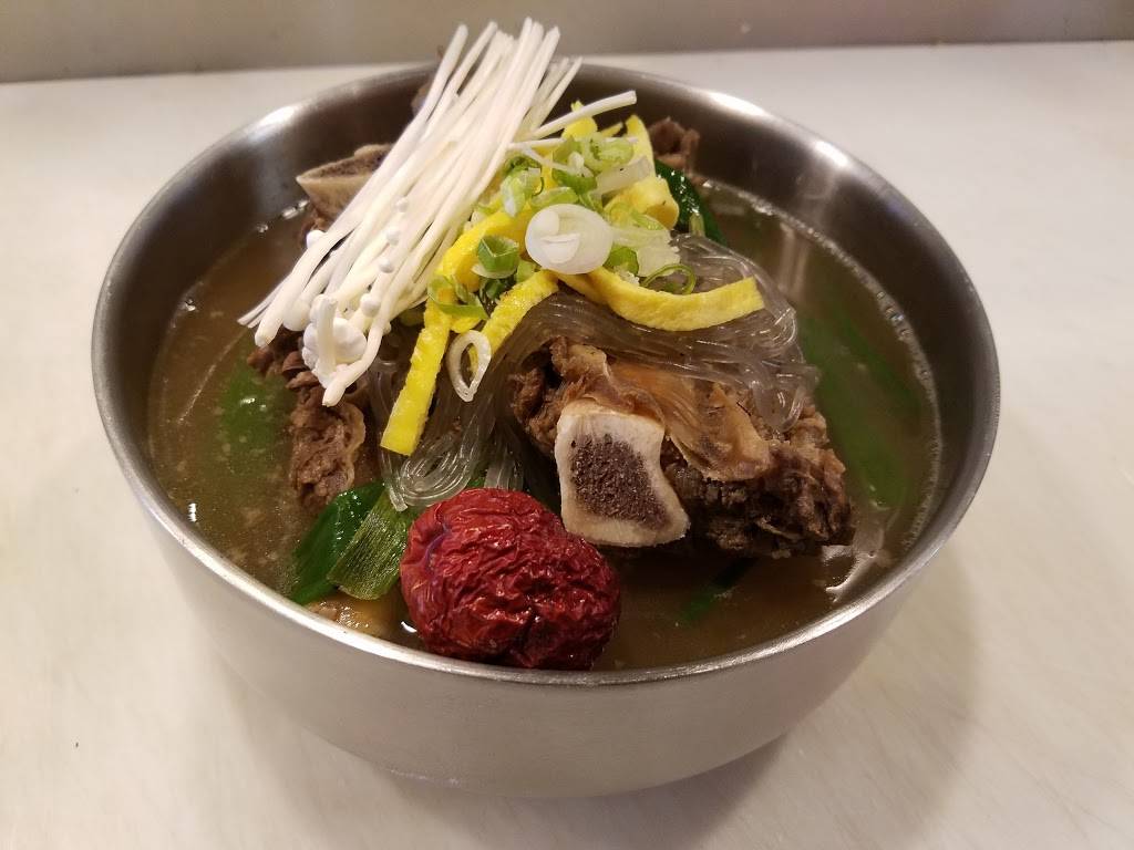 younggoo Naju Oxtail Soup | restaurant | 301 S Western Ave #104, Los Angeles, CA 90020, USA | 2139085269 OR +1 213-908-5269