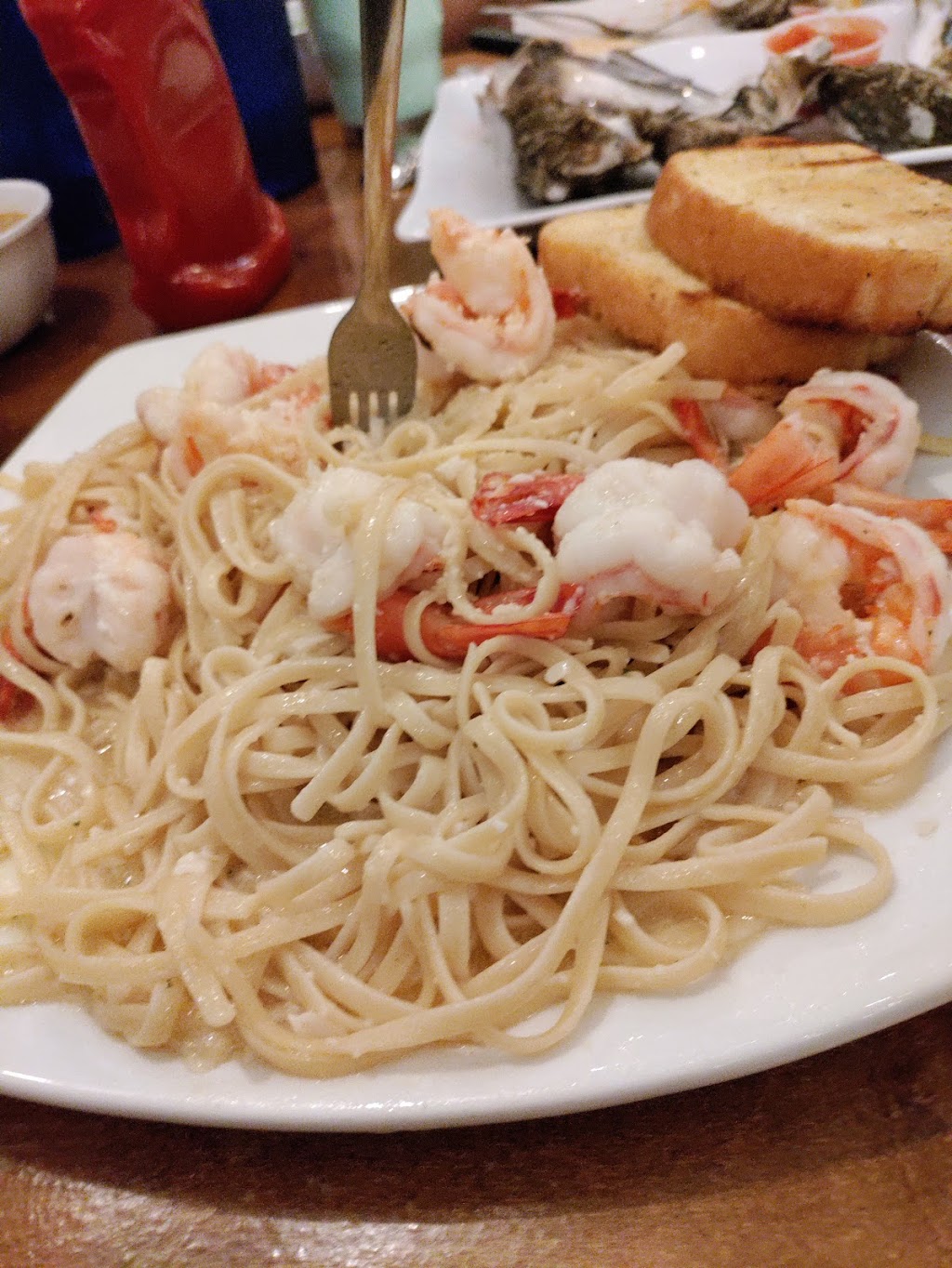 Pier 77 of Fulton | restaurant | 3307 TX-35, Rockport, TX 78382, USA | 3614501372 OR +1 361-450-1372