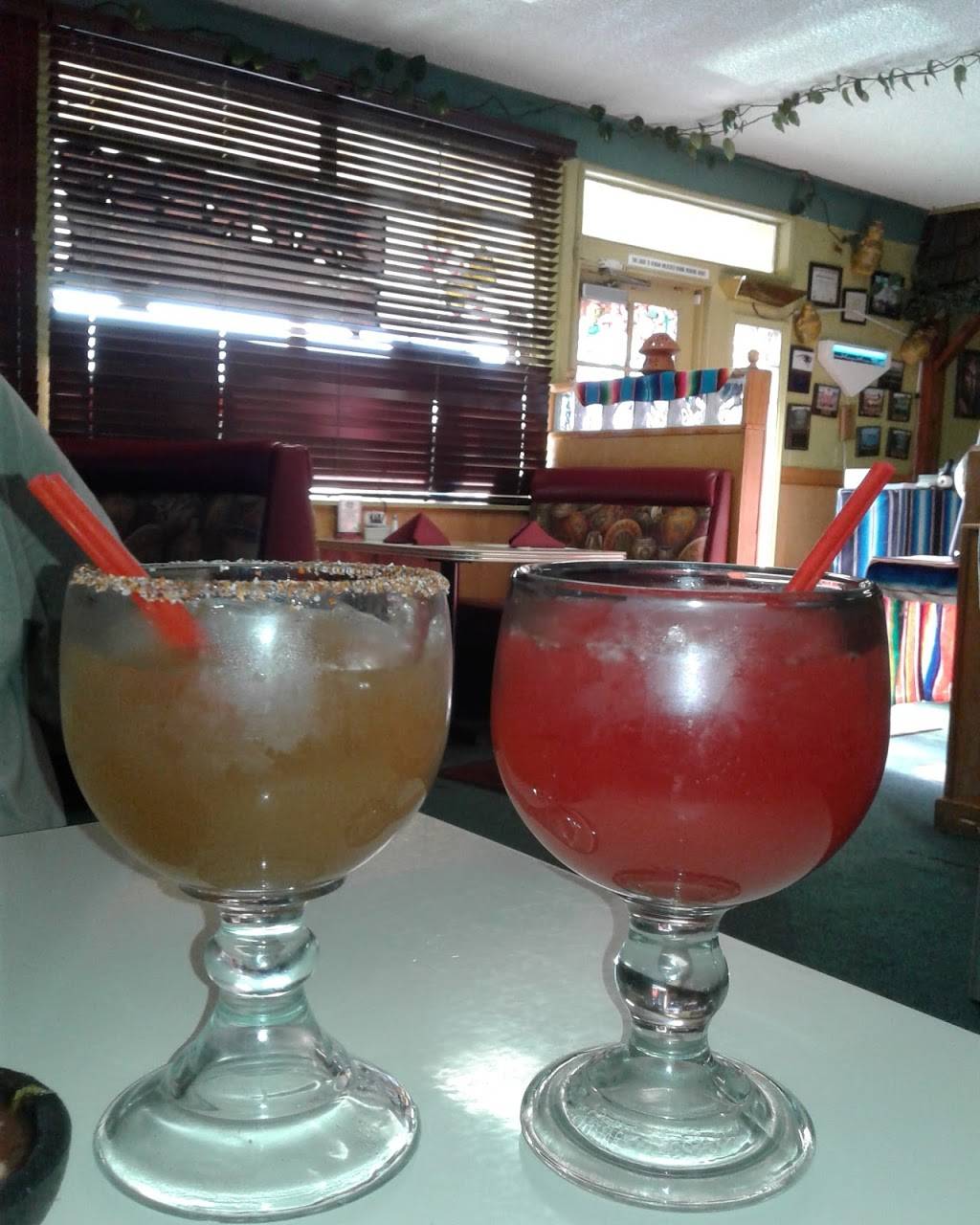 La Fiesta Mexican Food | restaurant | 22144 CA-18 #2, Apple Valley, CA 92307, USA | 7602408200 OR +1 760-240-8200