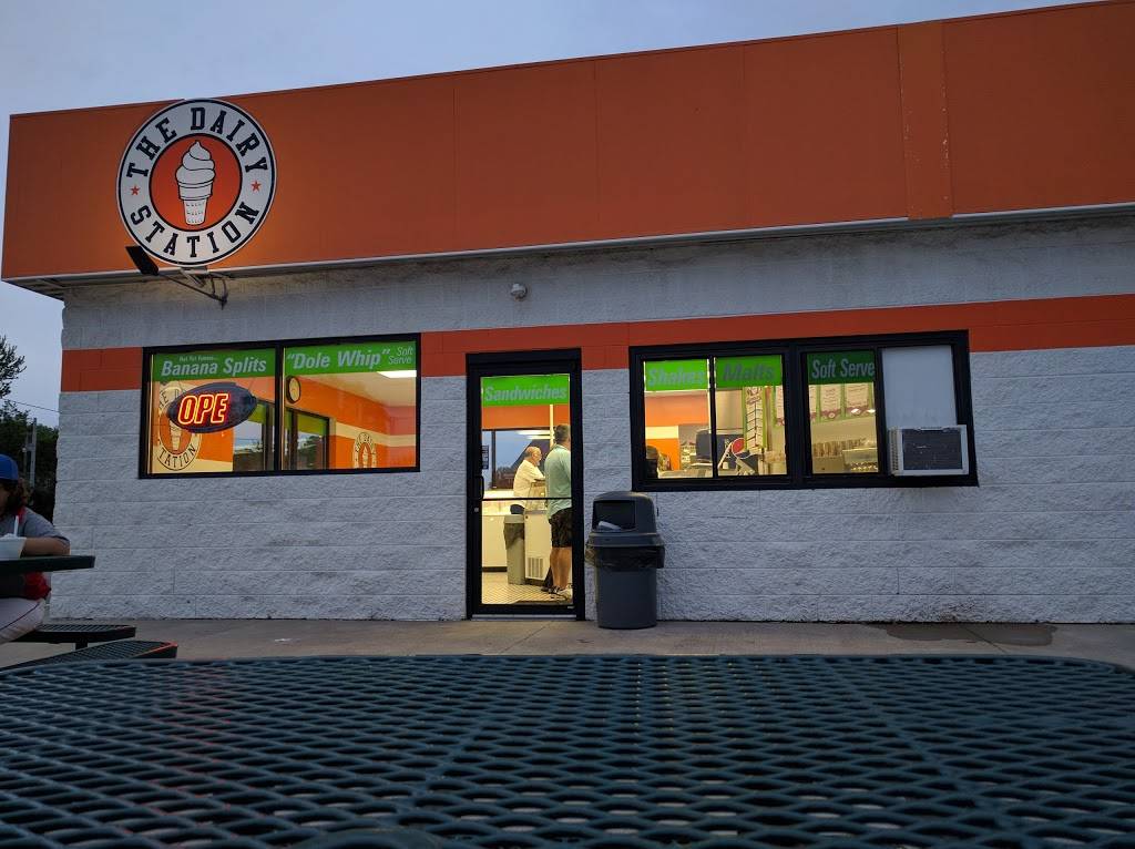 The Dairy Station | restaurant | 704 N Detroit St, Xenia, OH 45385, USA | 9373721100 OR +1 937-372-1100