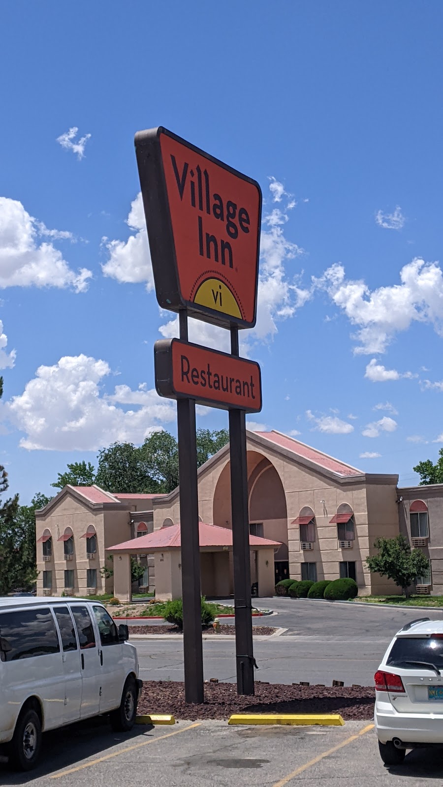 Village Inn | bakery | 514 Scott Ave, Farmington, NM 87401, USA | 5053253498 OR +1 505-325-3498