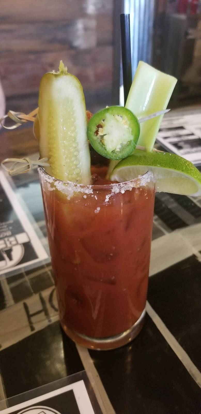 Old Town Smokehouse | restaurant | 2 E Main St, Wentzville, MO 63385, USA | 6368560193 OR +1 636-856-0193