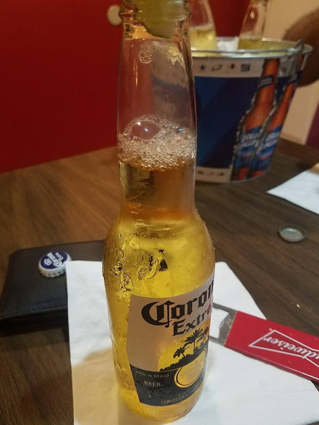 809 grill & Lounge | restaurant | 43 W Hollis St, Nashua, NH 03060, USA | 6034844940 OR +1 603-484-4940