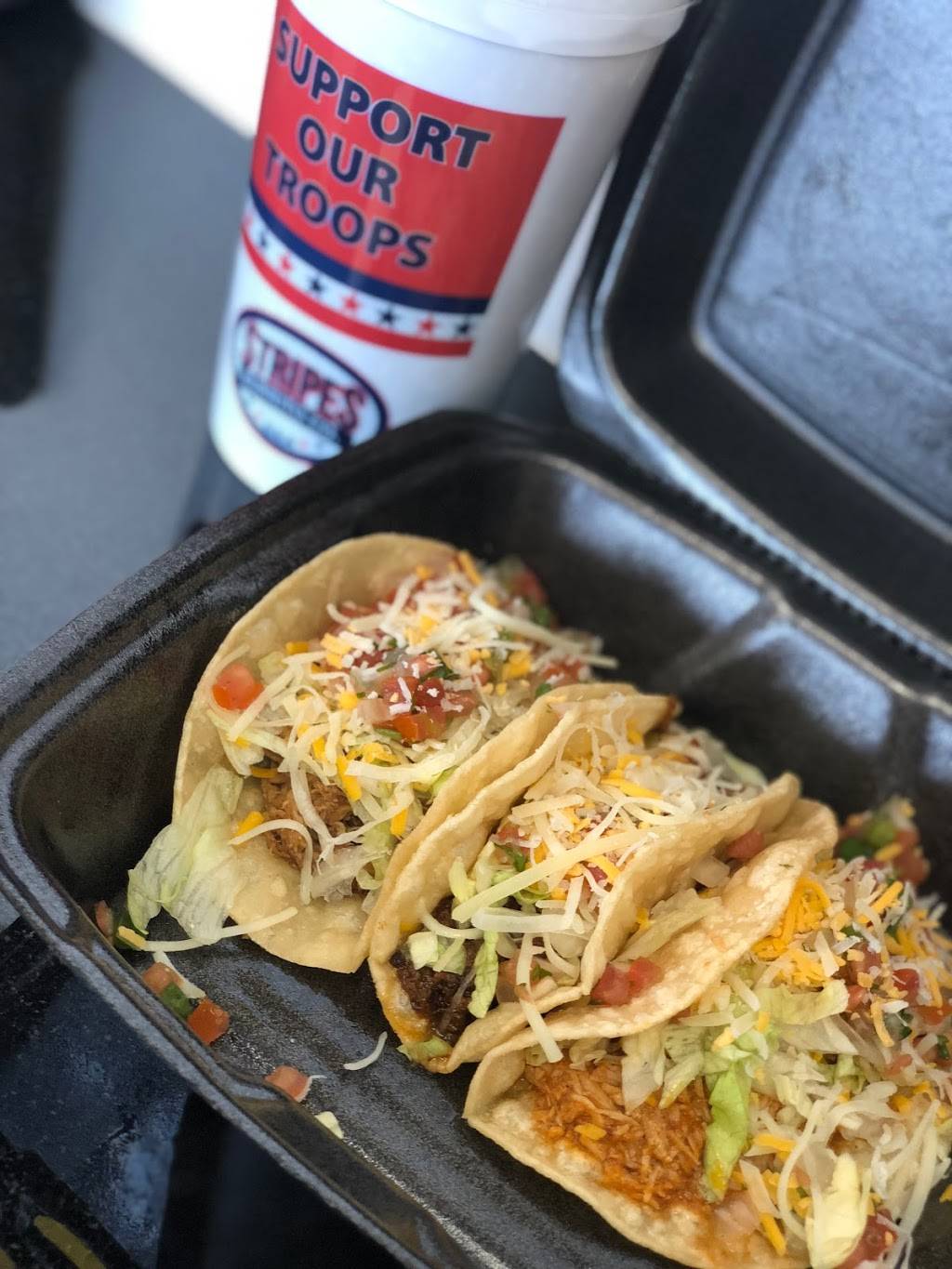 Stripes Burrito Co | restaurant | 2204 Menaul Blvd NE, Albuquerque, NM 87107, USA | 5058815151 OR +1 505-881-5151