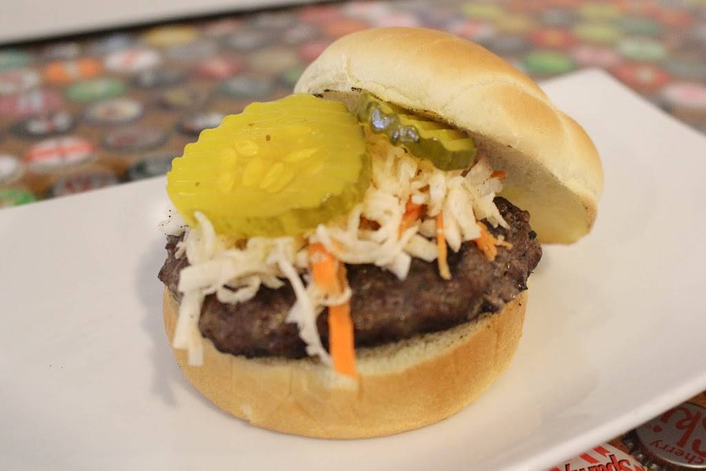 Miss Winnies | restaurant | 211 E Market St, West Chester, PA 19382, USA | 4842660508 OR +1 484-266-0508