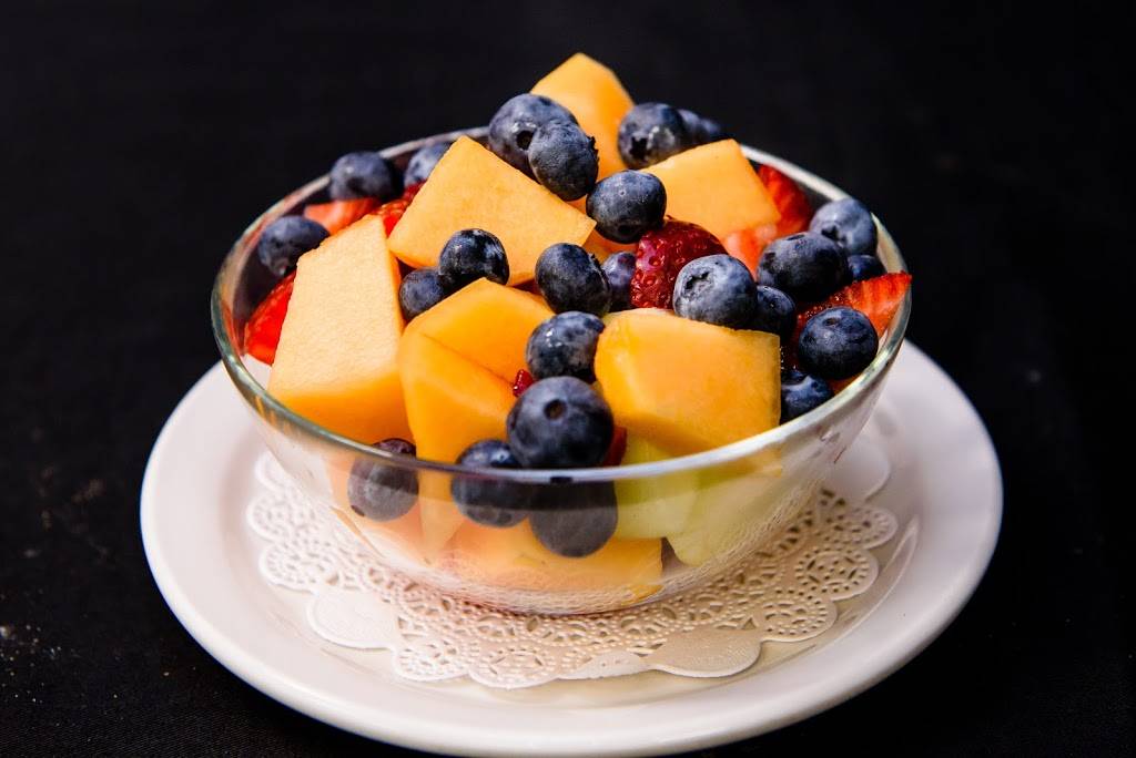 Whitby Station Restaurant | restaurant | 3555 Thickson Rd, Whitby, ON L1R 1Z6, Canada | 9052400565 OR +1 905-240-0565