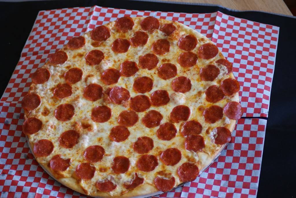 Combs Pizza | meal delivery | 329 2nd St, Aurora, IN 47001, USA | 8129263273 OR +1 812-926-3273