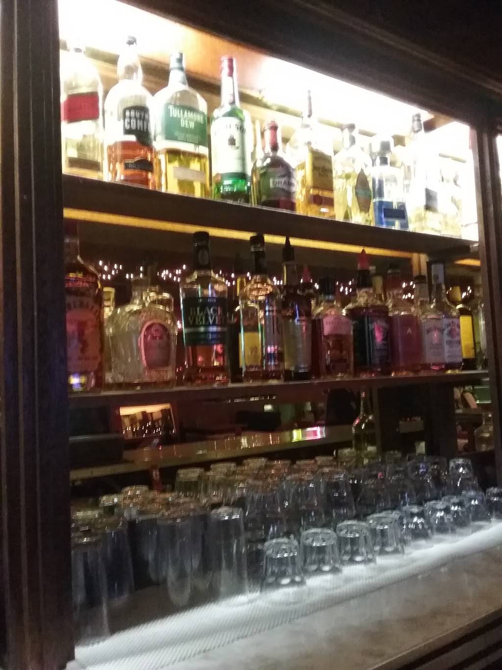 Golden West Restaurant-Lounge | restaurant | 5228 S Tacoma Way, Tacoma, WA 98409, USA | 2534719892 OR +1 253-471-9892