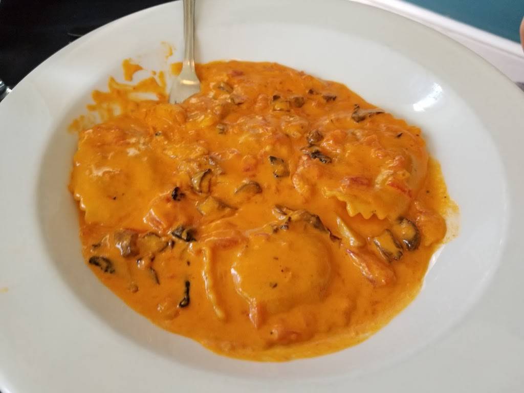 Mama Mia Too | restaurant | 101 Maxwell Ave, Huntersville, NC 28078, USA | 7048750575 OR +1 704-875-0575