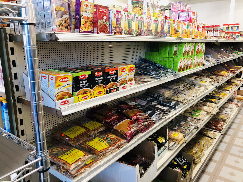 Halal Mart Skokie | restaurant | 5158 Main St, Skokie, IL 60077, USA | 8472130636 OR +1 847-213-0636