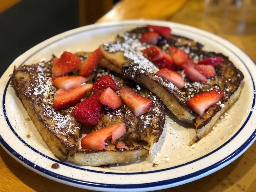 Good Harbor Grill | restaurant | 6584 Western Ave, Glen Arbor, MI 49636, USA | 2313343555 OR +1 231-334-3555