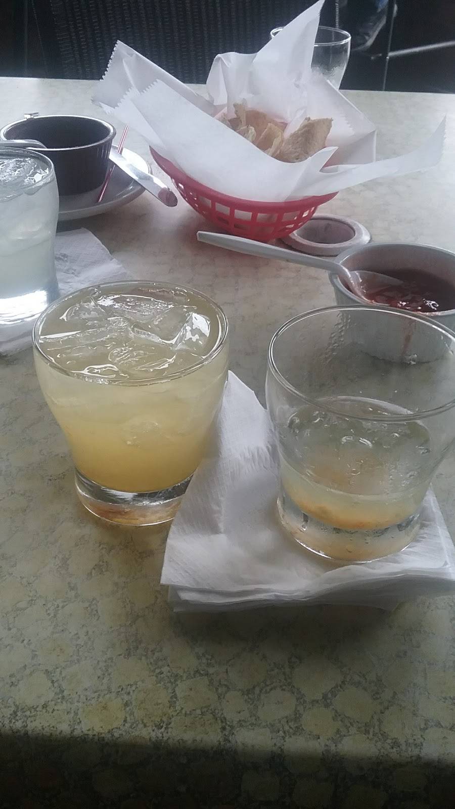 Loma Linda Restaurant | restaurant | 10400 Airport Hwy, Swanton, OH 43558, USA | 4198655455 OR +1 419-865-5455