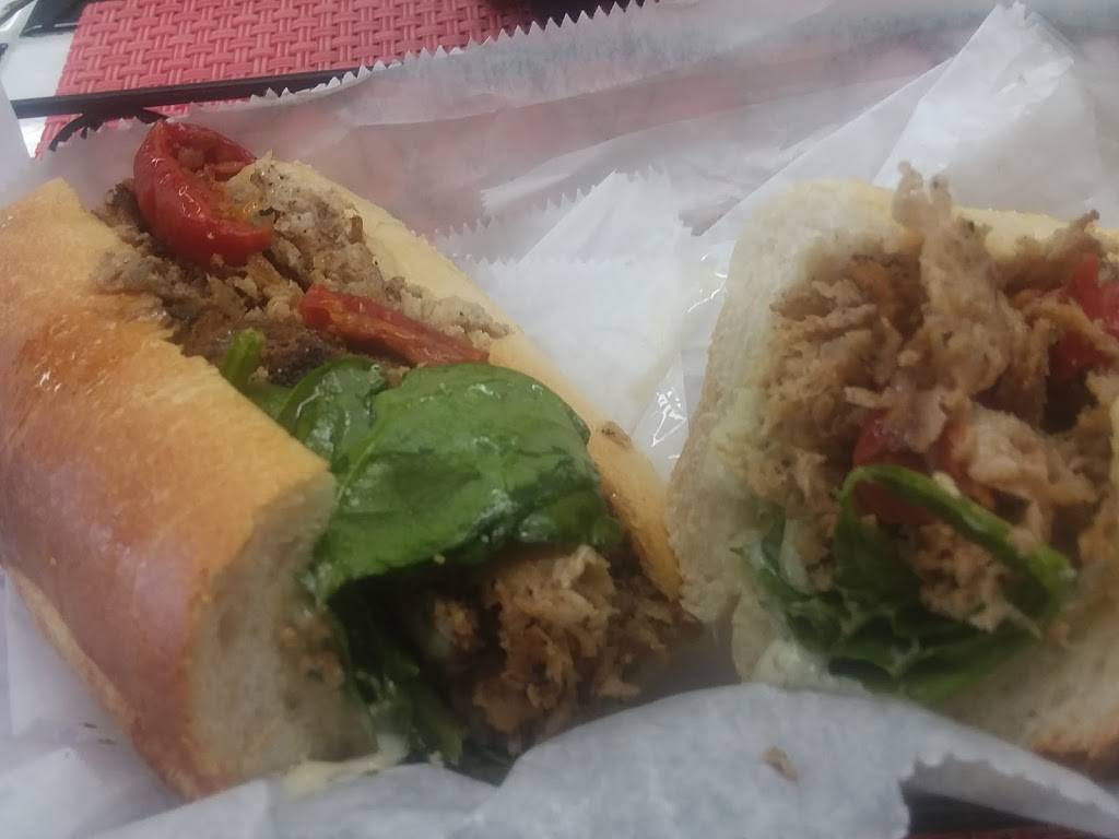 Gaudiellos Italian Hoagies | restaurant | 29 Trolley Square, Wilmington, DE 19806, USA | 3024281060 OR +1 302-428-1060