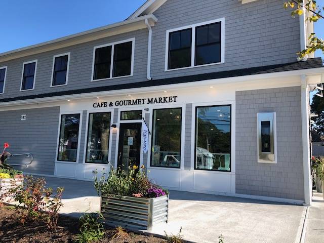 Eat Your Heart Out Cafe & Gourmet Market | restaurant | 587 Main St, Falmouth, MA 02540, USA | 5083887911 OR +1 508-388-7911