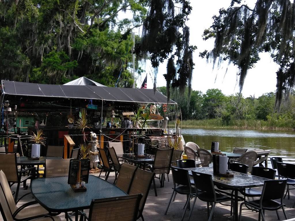 Palm Gardens Restaurant and Marina | restaurant | 1661 Palm Garden St, Tavares, FL 32778, USA | 3523432024 OR +1 352-343-2024