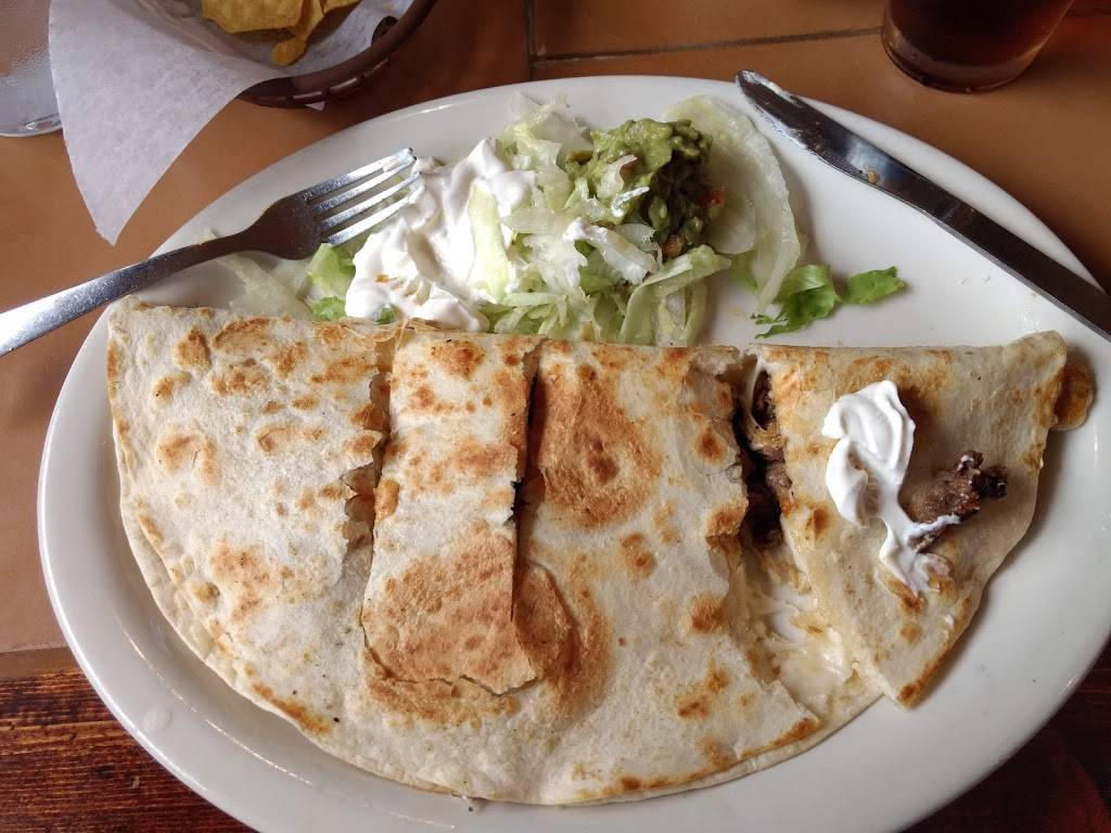 Papas & Beer | restaurant | 1996 Hendersonville Rd, Asheville, NC 28803, USA | 8285852422 OR +1 828-585-2422