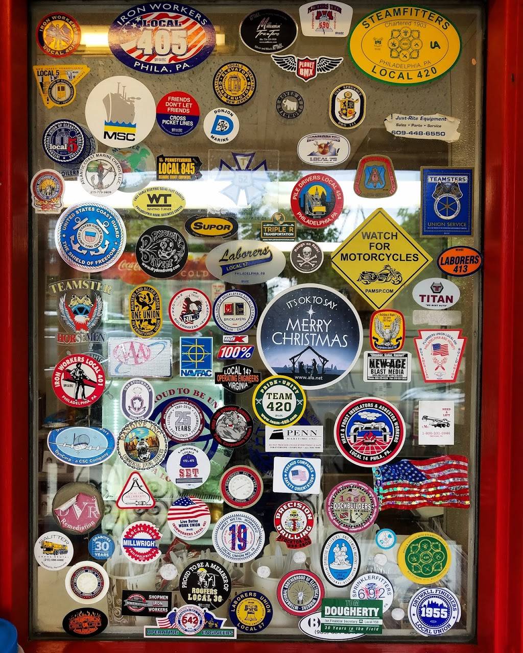 DiNics Pork & Beef | restaurant | 1511 Kitty Hawk Ave, Philadelphia, PA 19112, USA | 2154677675 OR +1 215-467-7675