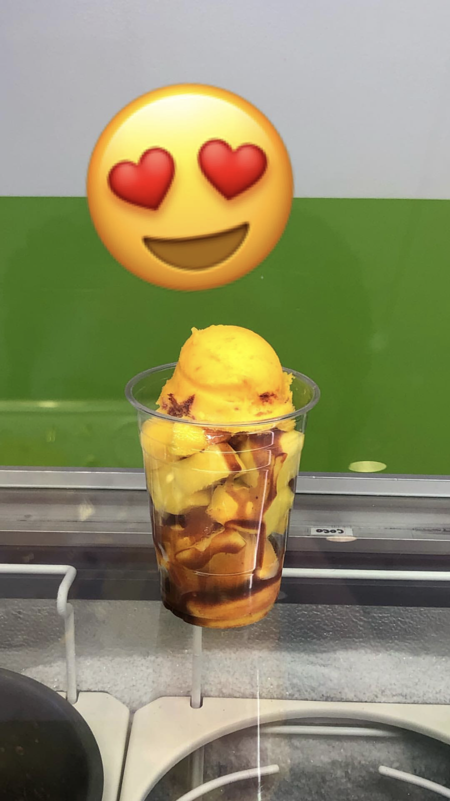 La flor de Michoacán panadería y neveria | restaurant | 14337 Jefferson Davis Hwy, Woodbridge, VA 22191, USA | 5716629925 OR +1 571-662-9925