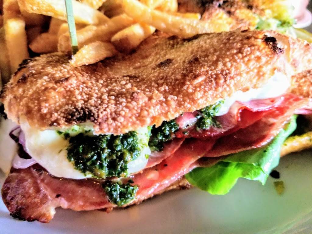 Black Knight | restaurant | 1870 Harbor Blvd, Costa Mesa, CA 92627, USA | 9496462401 OR +1 949-646-2401