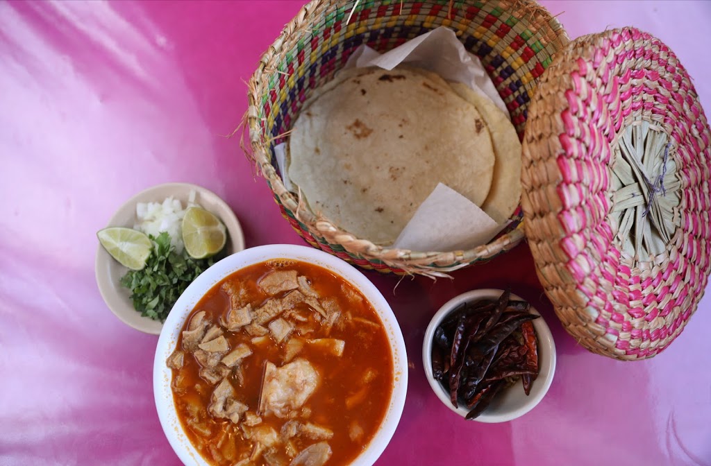 La Morena Family Restaurant | restaurant | 1215 Dakota Ave, South Sioux City, NE 68776, USA | 7125774549 OR +1 712-577-4549