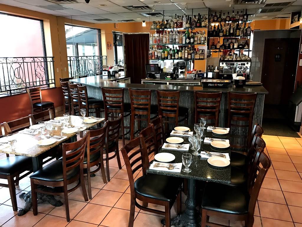 DeCostas | restaurant | 2600, 400 Yonkers Ave, Yonkers, NY 10704, USA | 9149648887 OR +1 914-964-8887