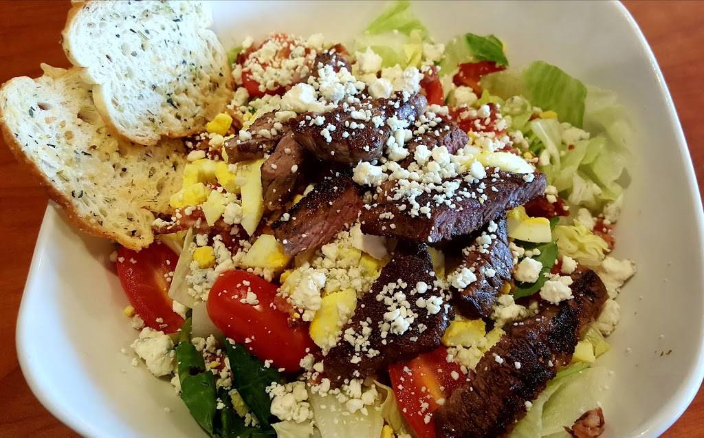 Atties Bar & Grill | restaurant | 2600 S Stone Creek Blvd, Urbana, IL 61802, USA | 2173679876 OR +1 217-367-9876