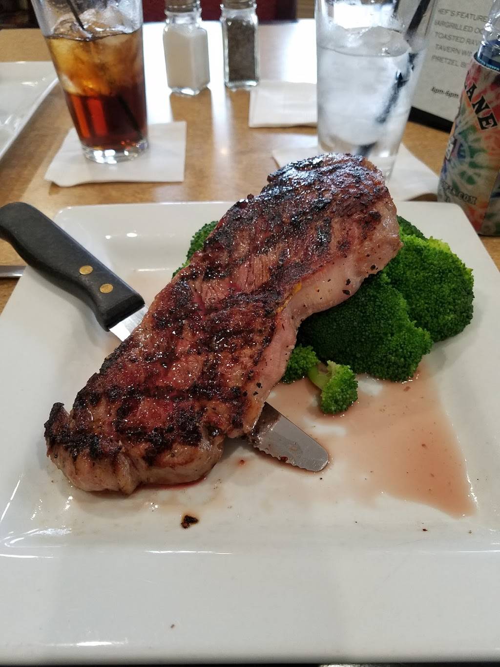 The Globe Tavern | restaurant | 701 E Adams St, Springfield, IL 62701, USA | 2175448800 OR +1 217-544-8800