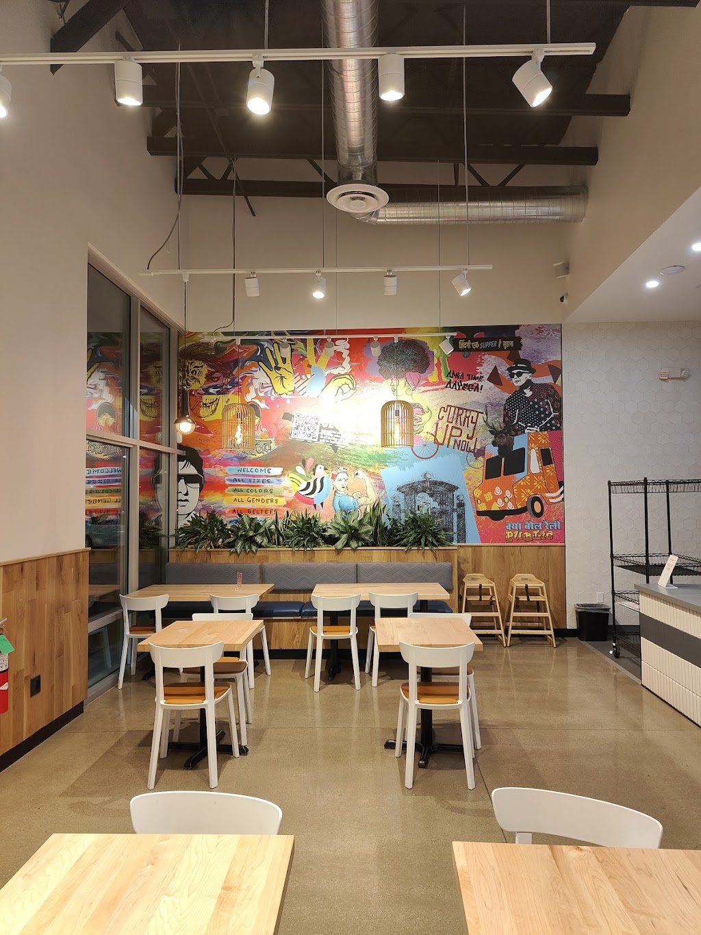Curry Up Now | restaurant | 7470 Elk Grove Blvd #120, Elk Grove, CA 95757, USA | 2793337406 OR +1 279-333-7406