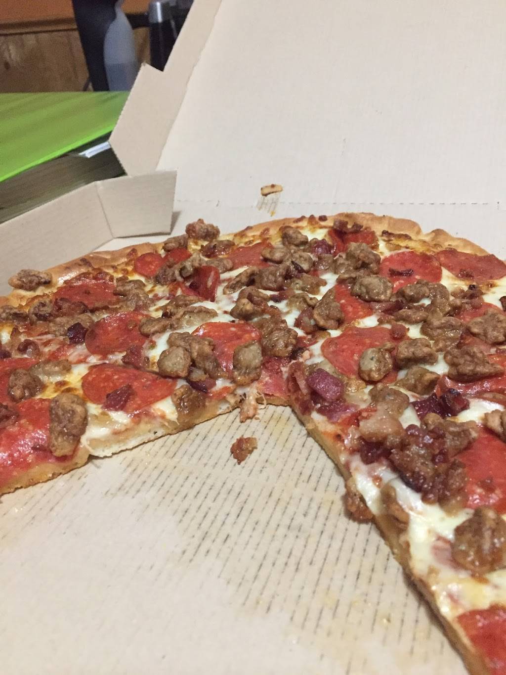 Little Caesars Pizza | meal takeaway | 5605 Xerxes Ave N, Brooklyn Center, MN 55430, USA | 7635611646 OR +1 763-561-1646