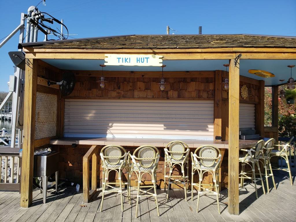 The Rudder | restaurant | 126 River Rd, Hendersonville, TN 37075, USA | 6153480129 OR +1 615-348-0129