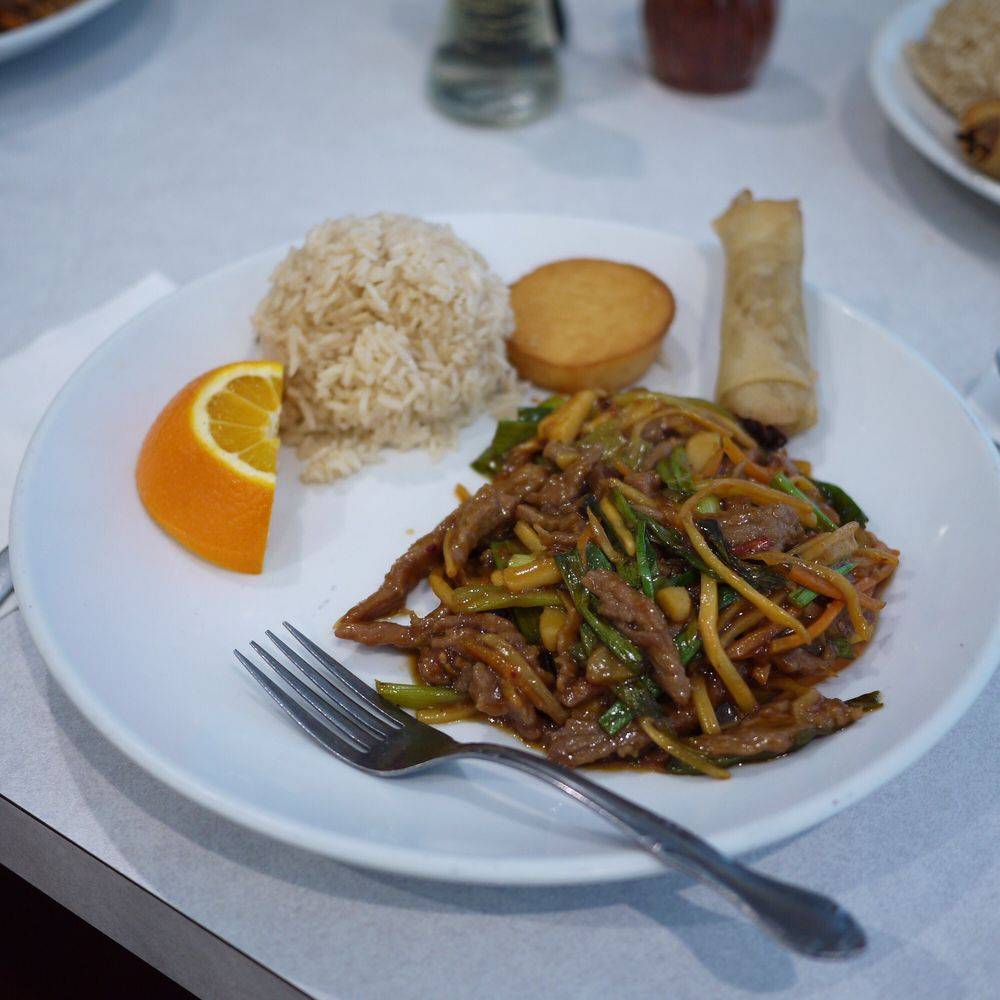 Royal Wok | restaurant | 2560 Royal Ln # 100, Dallas, TX 75229, USA | 9724888282 OR +1 972-488-8282