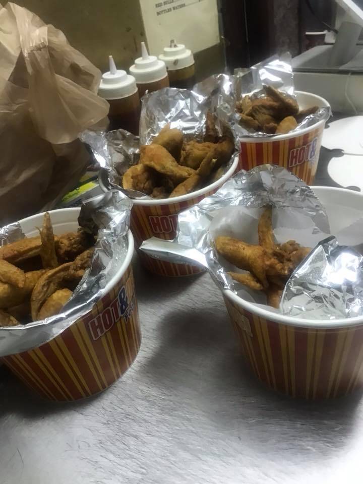 Tnt Brickhouse Soul Food | restaurant | 2948 W 11th Ave, Gary, IN 46404, USA | 2194556057 OR +1 219-455-6057