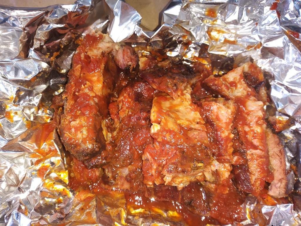 Records Barbecue | restaurant | 2405 S Lancaster Rd, Dallas, TX 75216, USA | 2143758720 OR +1 214-375-8720