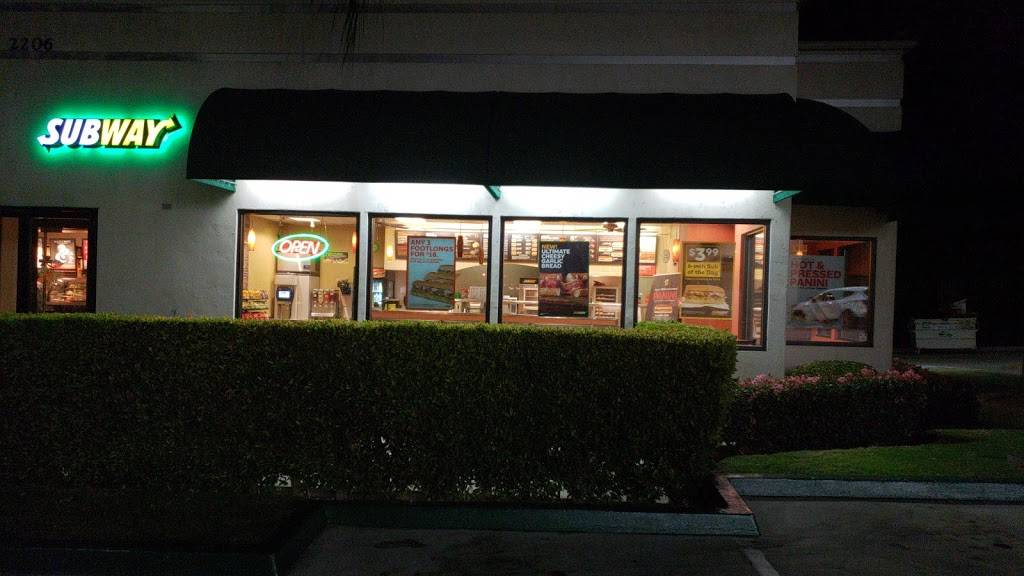 Subway Restaurants | restaurant | 2206 Torrey Pines Rd, La Jolla, CA 92037, USA | 8584592300 OR +1 858-459-2300