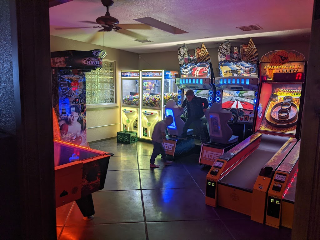 The KROW Sports Bar & Grill | restaurant | 321 S Main St, Cottonwood, AZ 86326, USA | 9286343838 OR +1 928-634-3838