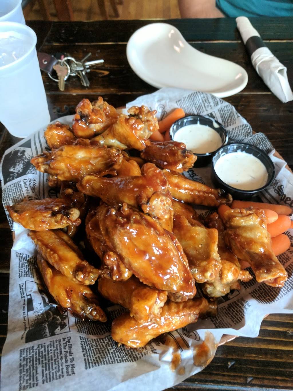 The Social Tap | restaurant | 2036 Anmoore Rd, Bridgeport, WV 26330, USA | 3048489218 OR +1 304-848-9218