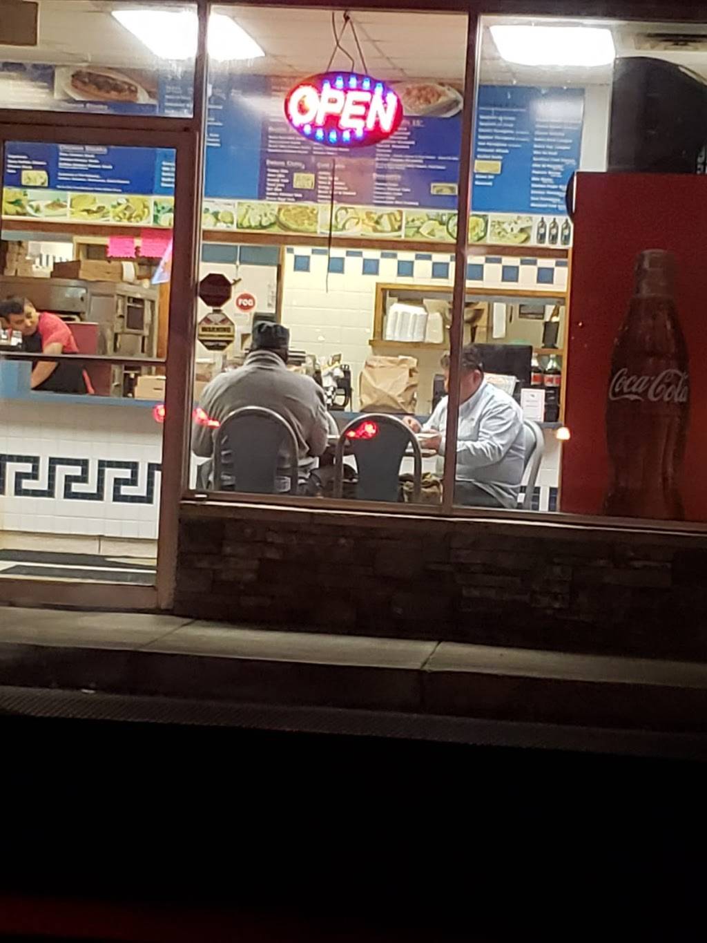 Pats Pizzeria | restaurant | 3604 Lancaster Pike # C, Wilmington, DE 19805, USA | 3029997717 OR +1 302-999-7717