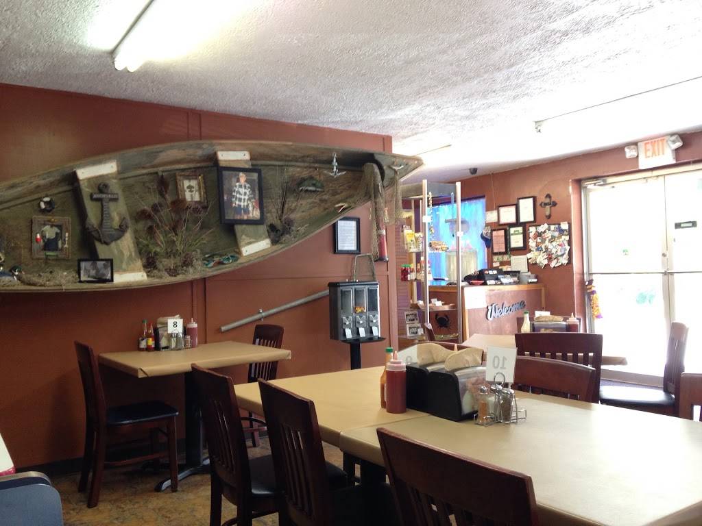 Pawpaws Catfish Kitchen | restaurant | 2760 Wears Valley Rd, Sevierville, TN 37862, USA | 8654464978 OR +1 865-446-4978