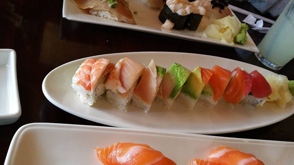 Fish In A Bottle Sushi & Grill | restaurant | 1205 E Imperial Hwy, Placentia, CA 92870, USA | 7145284000 OR +1 714-528-4000