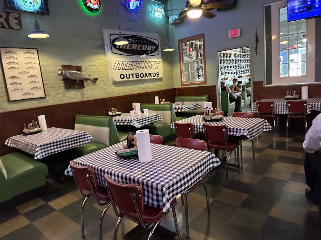 Flying Fish | restaurant | 511 President Clinton Ave, Little Rock, AR 72201, USA | 5013753474 OR +1 501-375-3474