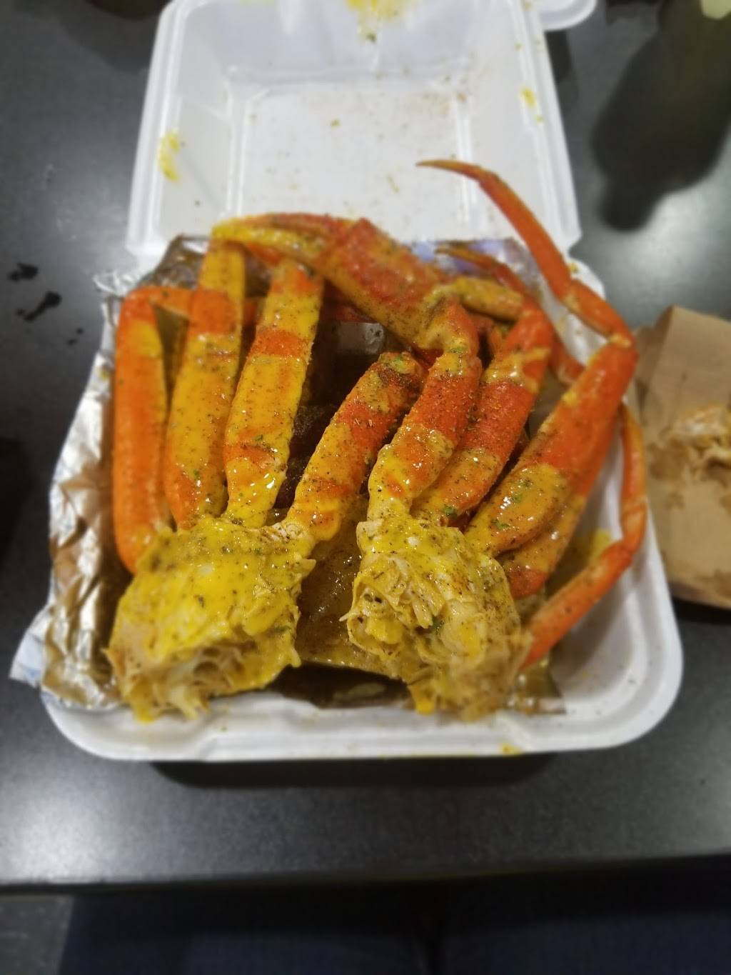 Straight drop seafood & Catering | restaurant | 5645, 594 S Reilly Rd, Fayetteville, NC 28314, USA | 9105684032 OR +1 910-568-4032