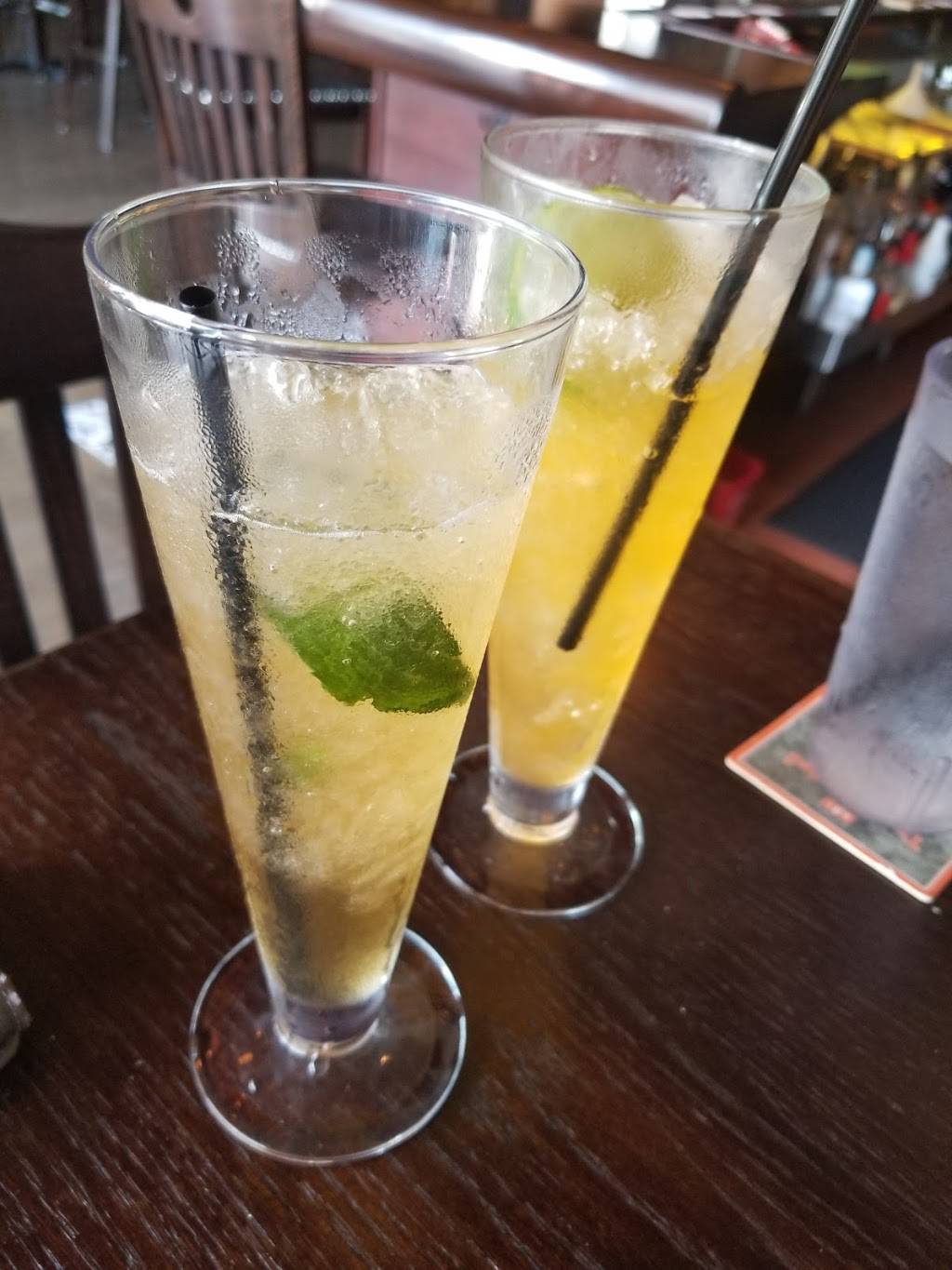 Crawfords Food & Spirits | restaurant | 3942 W School St, Chicago, IL 60618, USA | 7738532961 OR +1 773-853-2961