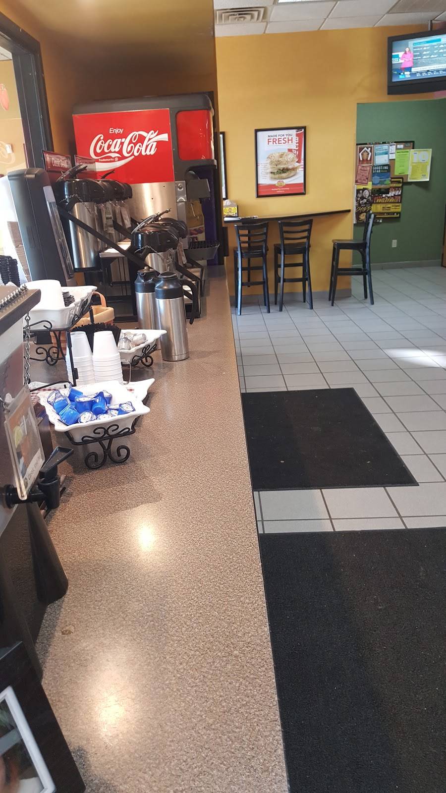 Big Apple Bagels | bakery | 2024 S Mission St, Mt Pleasant, MI 48858, USA | 9897729555 OR +1 989-772-9555