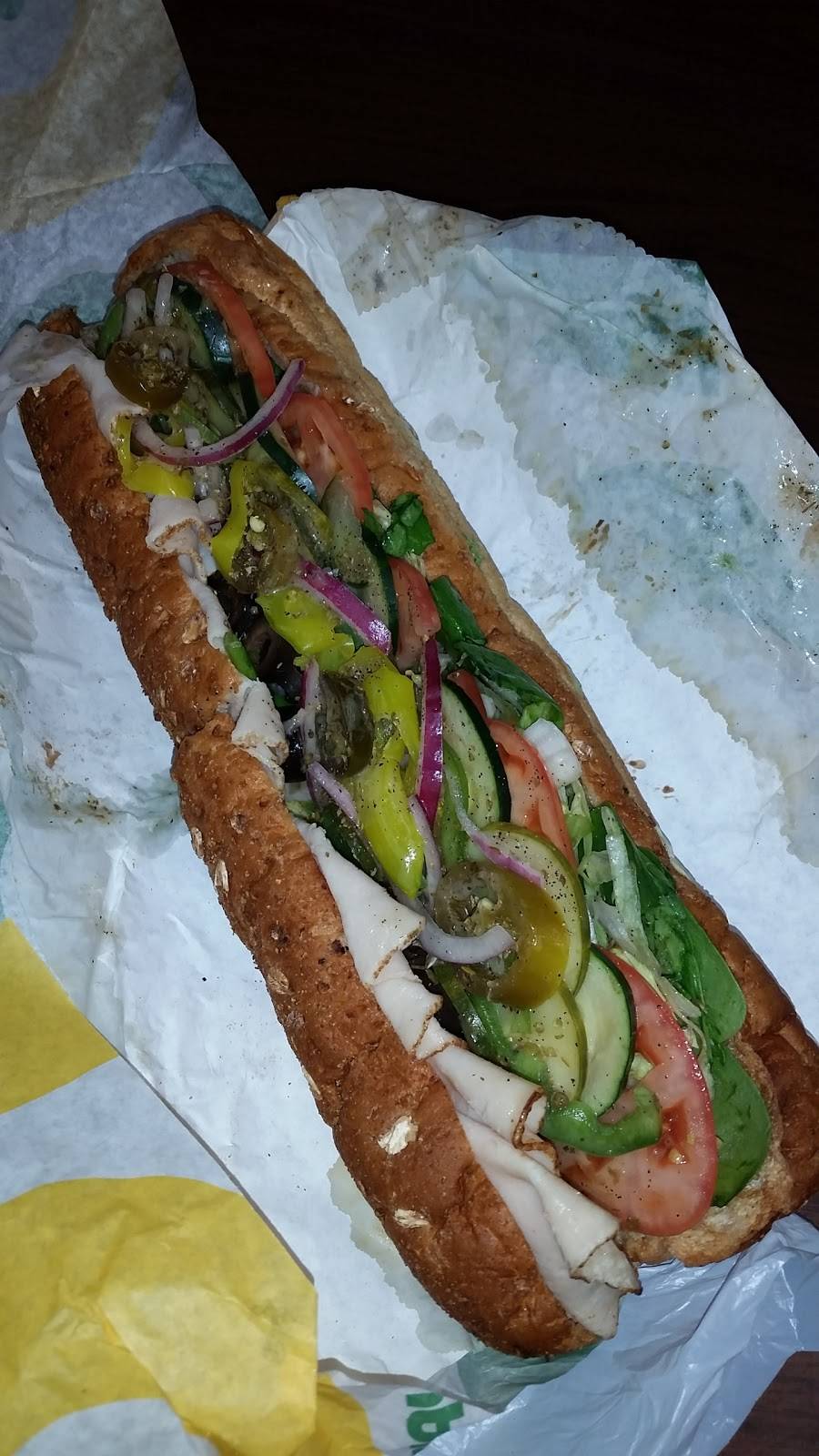 Subway | restaurant | 1219 Gratiot Ave, Clinton Twp, MI 48036, USA | 5864657584 OR +1 586-465-7584