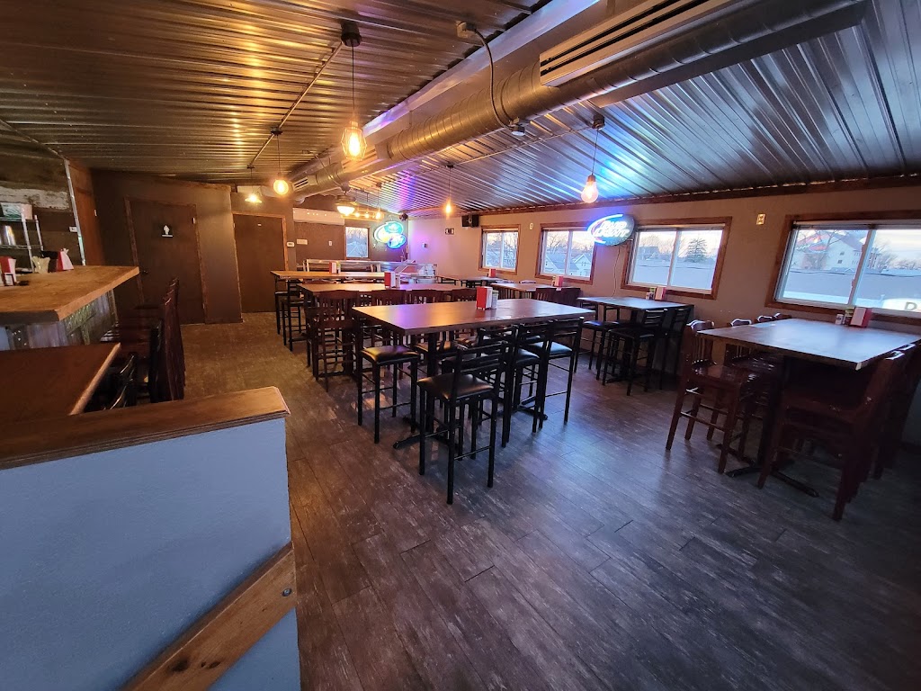 The Varsity Tap | restaurant | 241 11th St, DeWitt, IA 52742, USA | 5636597281 OR +1 563-659-7281