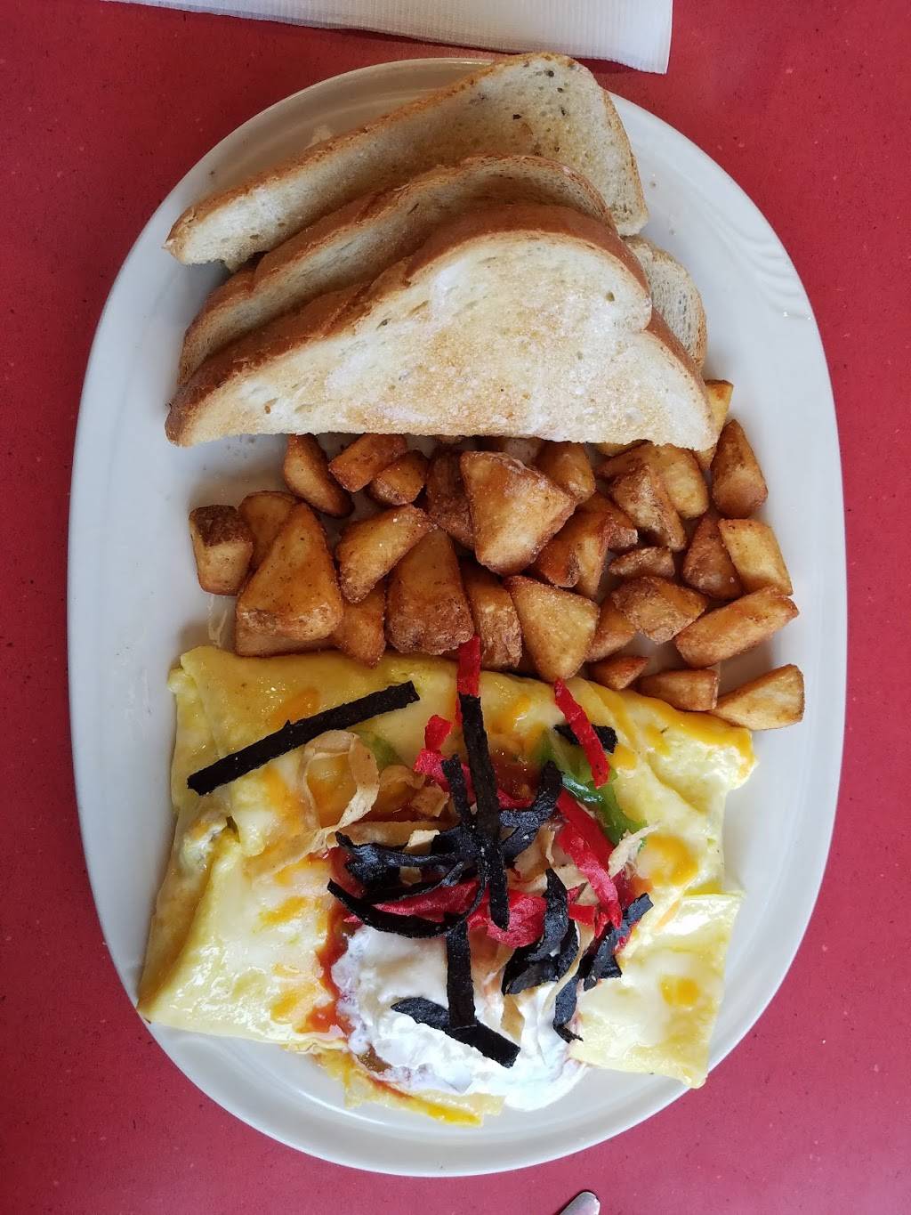 Friendlys | restaurant | 145 Housatonic St, Lee, MA 01238, USA | 4132433535 OR +1 413-243-3535