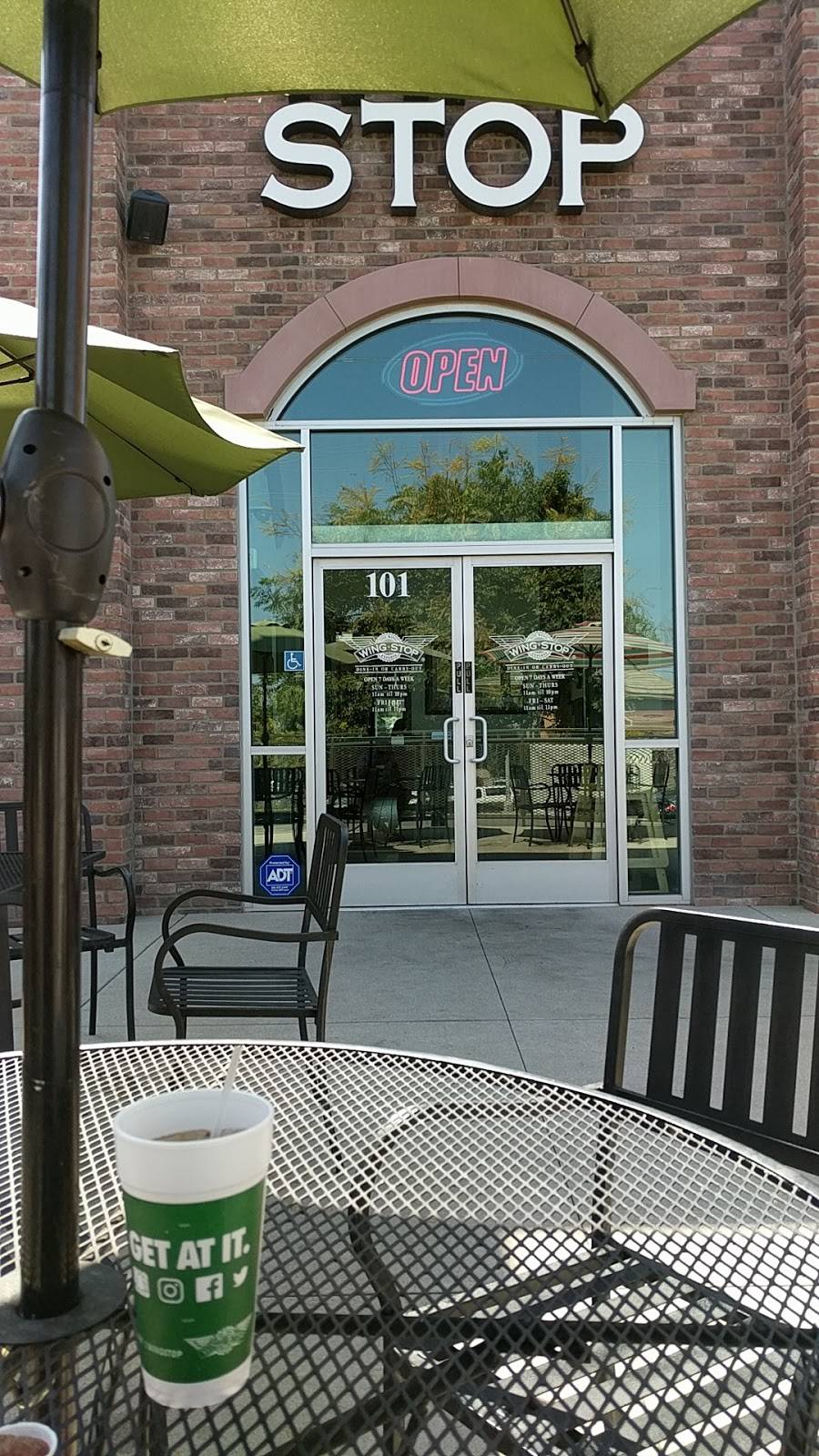 Wingstop | restaurant | 160 E Ontario Ave STE 101, Corona, CA 92879, USA | 9512700820 OR +1 951-270-0820