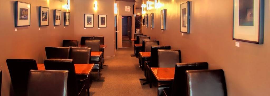 Red Cranberries Restaurant | restaurant | 601 Parliament St, Toronto, ON M4X 1P9, Canada | 4169256330 OR +1 416-925-6330