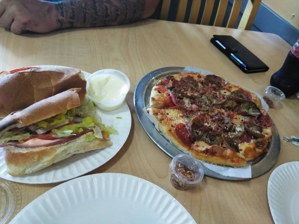 Famous Pizza Of West Warwick | restaurant | 1738 Main St, West Warwick, RI 02893, USA | 4018286994 OR +1 401-828-6994