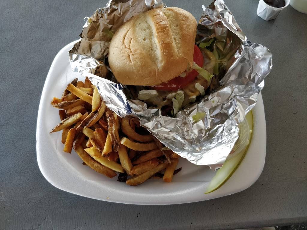 The Dog House And More | restaurant | 106 N U.S. Hwy 41, Ruskin, FL 33570, USA | 8134194325 OR +1 813-419-4325